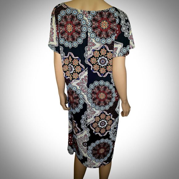 Faux Wrap Dress Boho 2X Medallions Side Tie Swing Textured Wrinkle Resistant - Picture 4 of 14